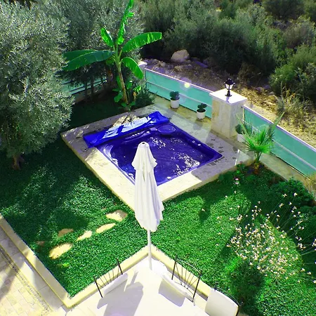 Can * Uzumlu (Mediterranean)